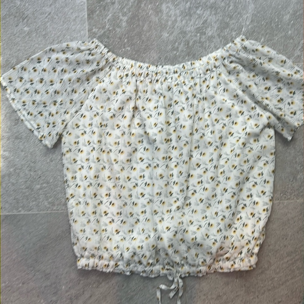 Sweet floral summer top.